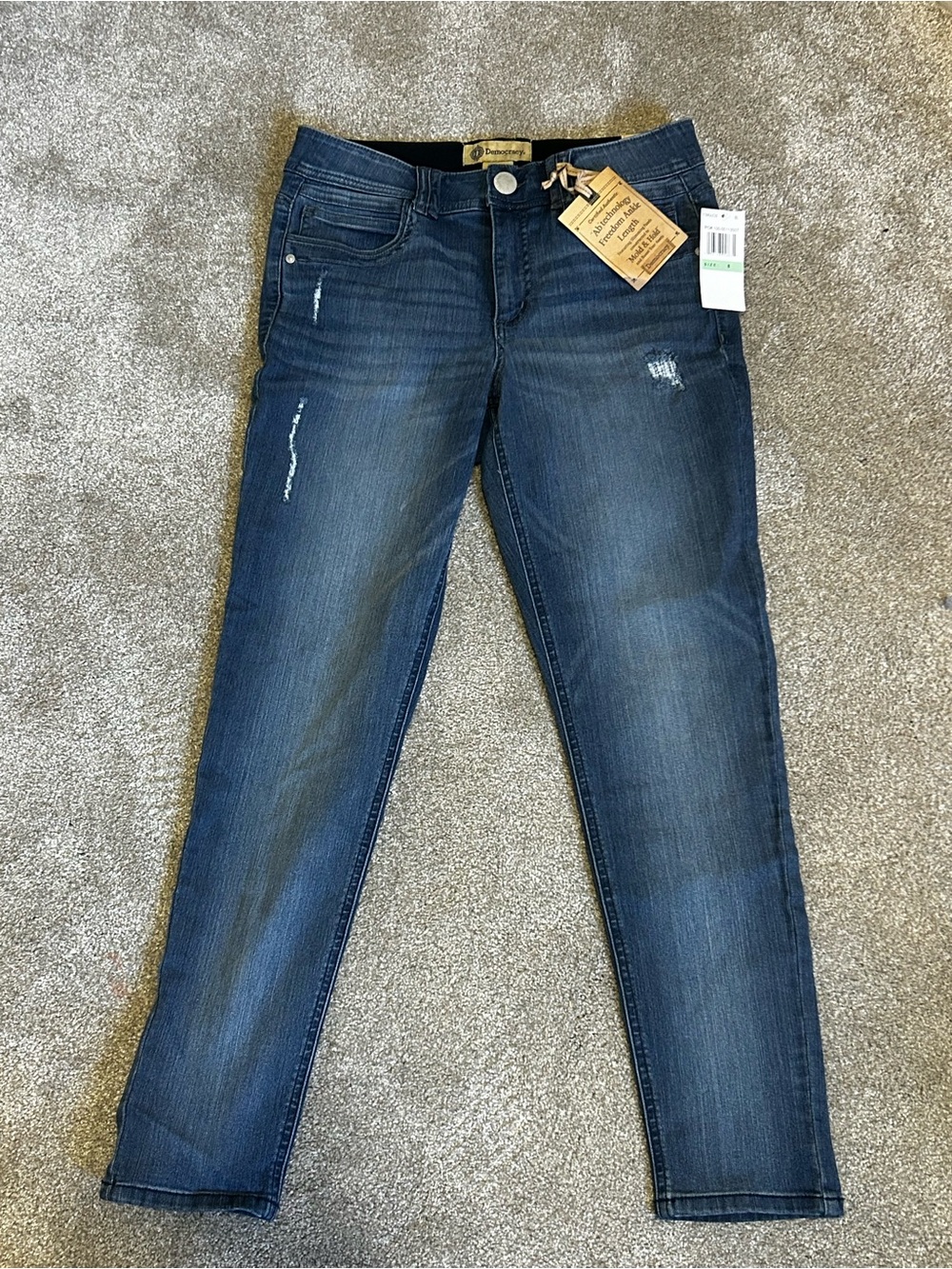 Democracy Ab Technology Freedom Ankle Jeans NWT Size 8 Mid Rise - Picture 2 of 9